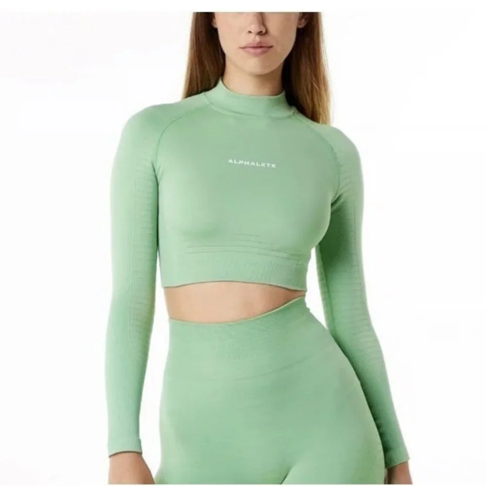 Alphalete Ozone High Neck Tee Athletic Long Sleeve T-Shirt Size XS - Picture 1 of 7